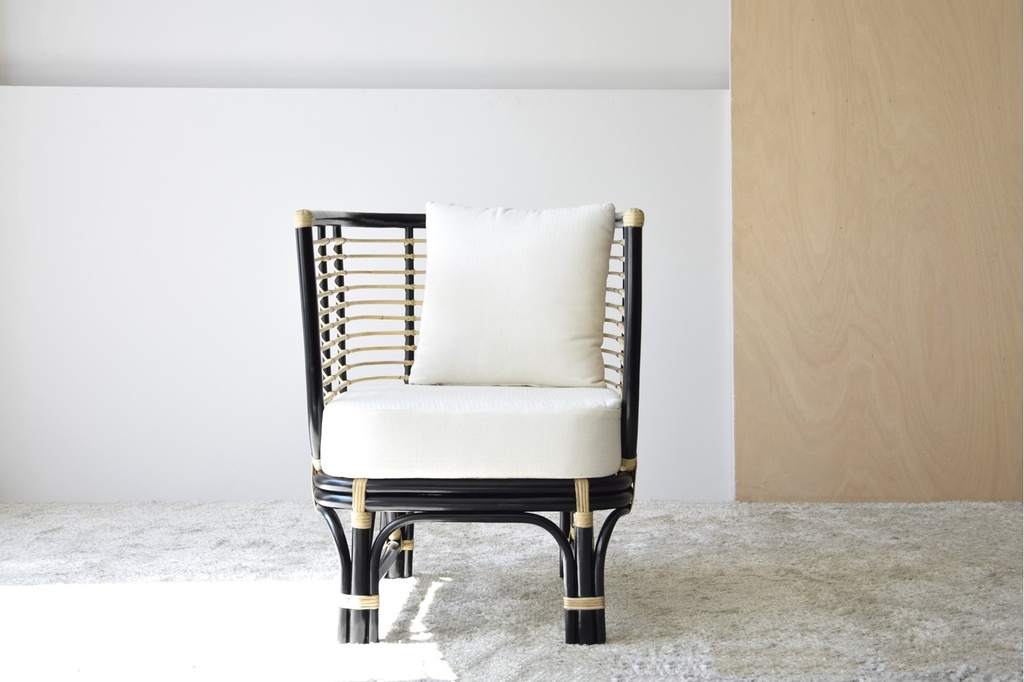[34DJ22100] SILLÓN VERA EN RATTAN CON COJÍN
